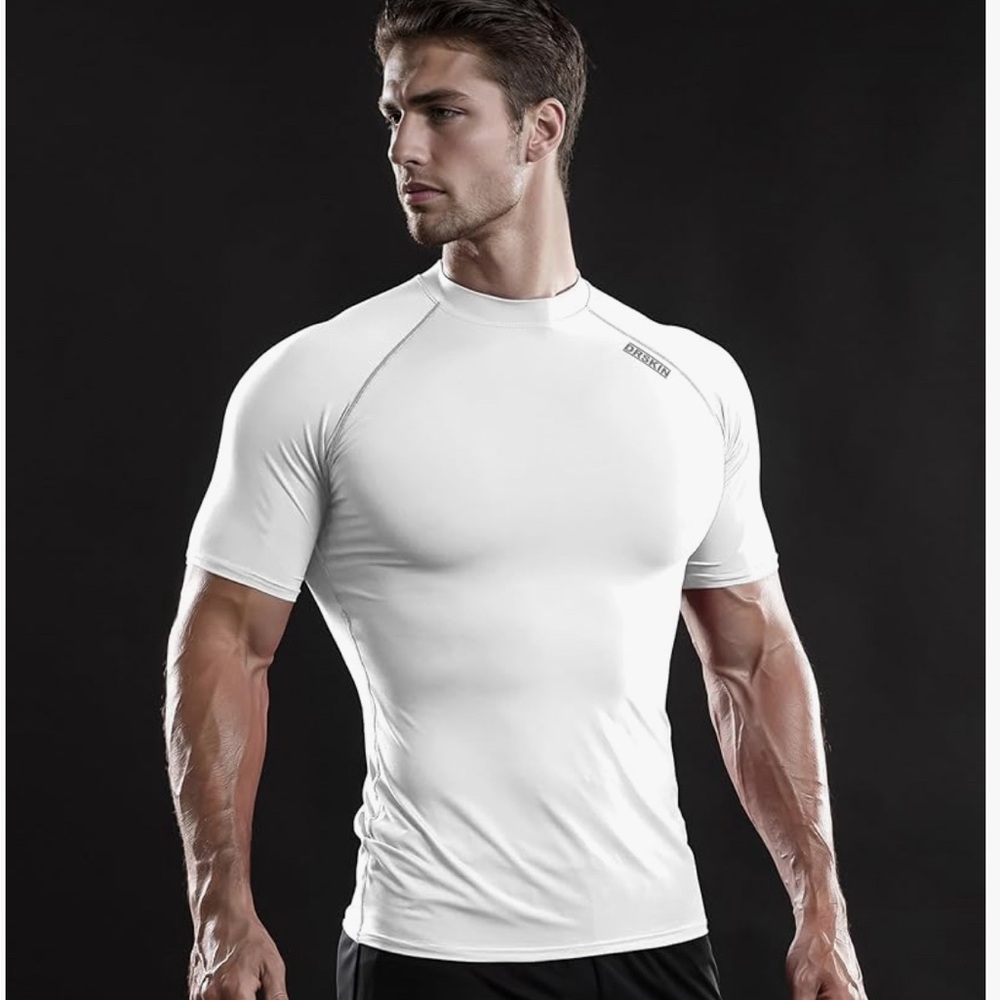 EUC XL DrSkin White Short Sleeve Athletic T Shirt Dr. Skin Short Sleeve 012